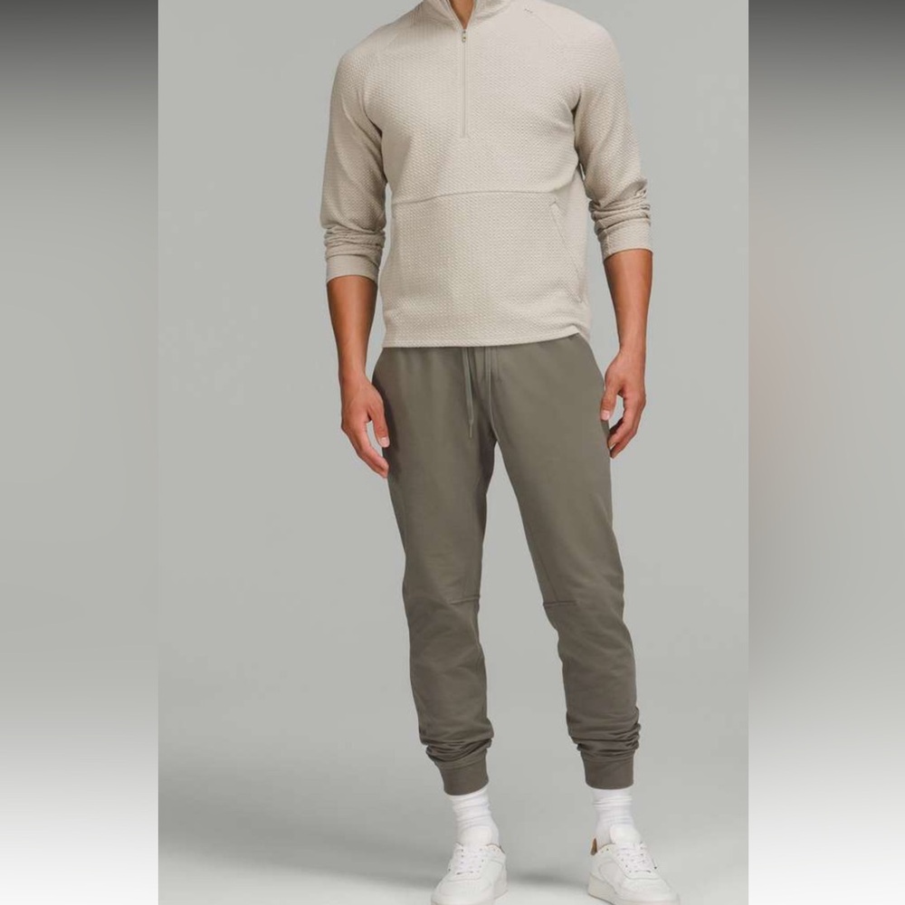 Lululemon City Sweat Jogger
Grey Sage - Picture 2 of 14